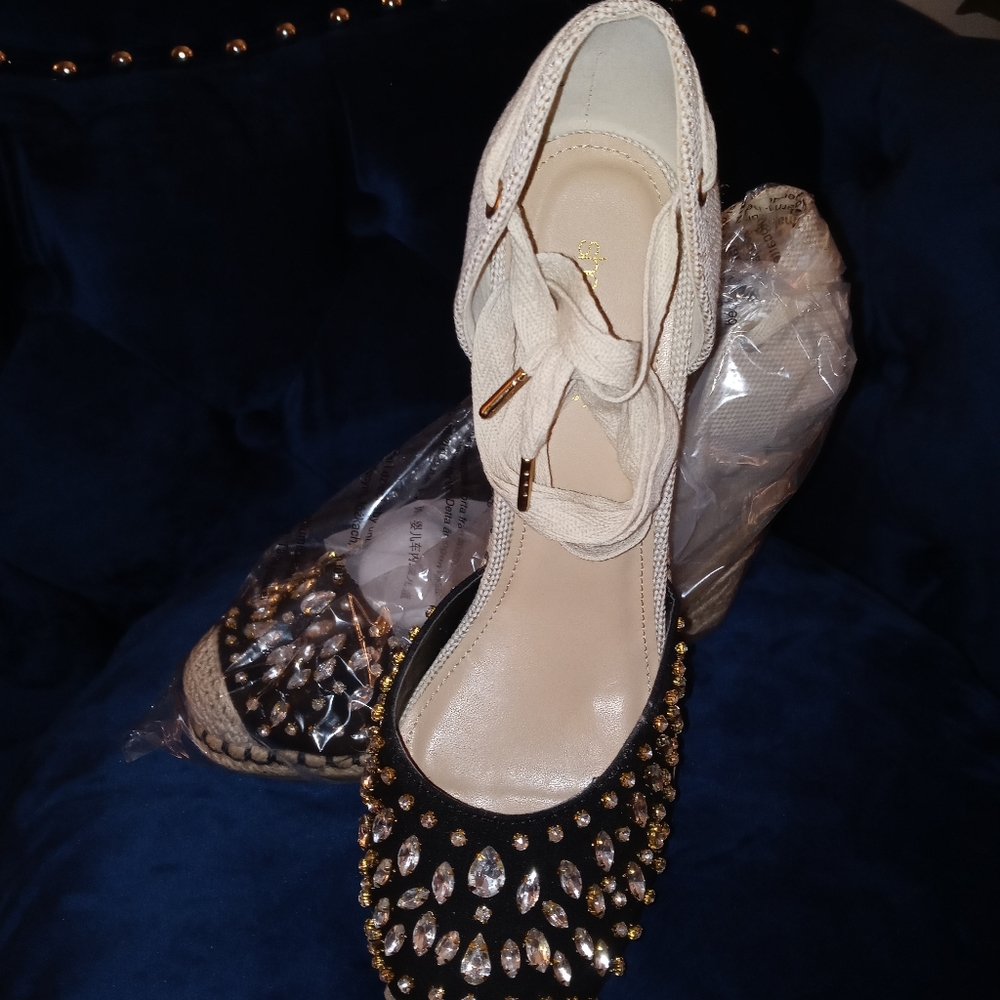 Dress Shoe - Picture 10 of 10